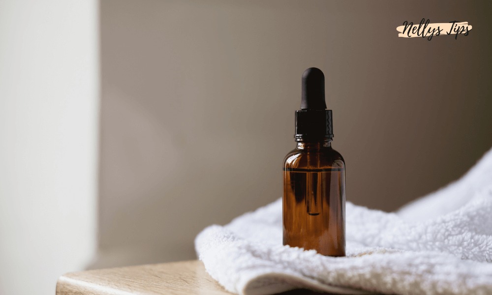 Brun glasflaske med pipette, perfekt til ansigtsolie eller serum i hudplejerutine